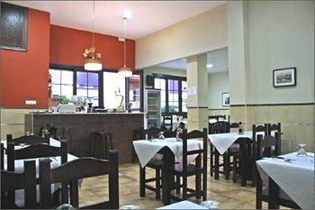Hostal Carlos I La Linea de la Concepcion Ngoại thất bức ảnh