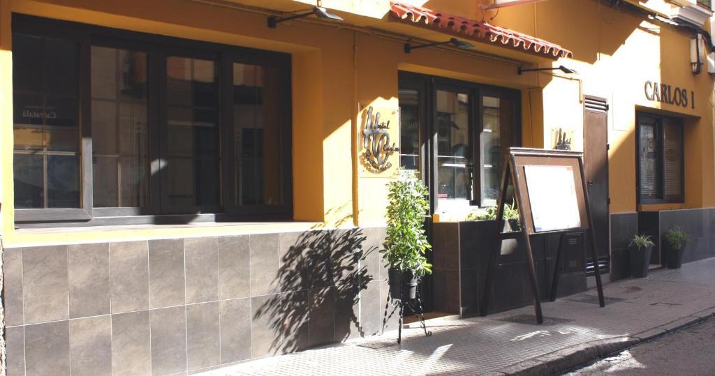 Hostal Carlos I La Linea de la Concepcion Ngoại thất bức ảnh