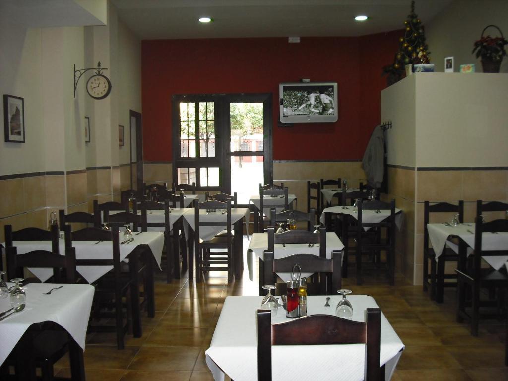 Hostal Carlos I La Linea de la Concepcion Ngoại thất bức ảnh